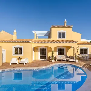 Villa Charming Villa, - Pool - No Need For Car, Lagos